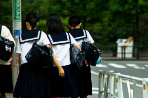 複数の女子中学生